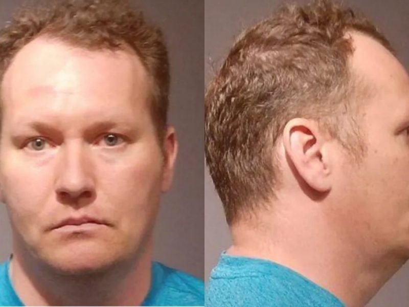 UHAPŠEN NASTAVNIK IZ PREDGRAĐA ČIKAGA: Optužen da je dogovarao neprimerene susrete sa maloletnicima!