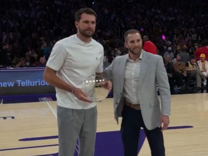 NAJEFIKASNIJI IGRAČ NBA LIGE: Luka Dončić osvojio dve prestižne nagrade za ovu sezonu, uprkos povredama! (VIDEO)