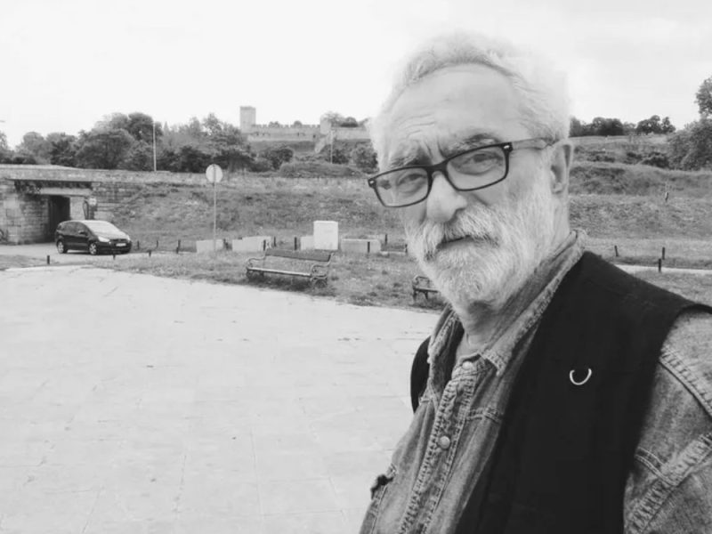 „POSLEDNJI VELIKI PISAC JUGOSLOVENSKE KNJIŽEVNOSTI“: Preminuo Goran Babić, autor preko 70 knjiga i brojnih filmova!