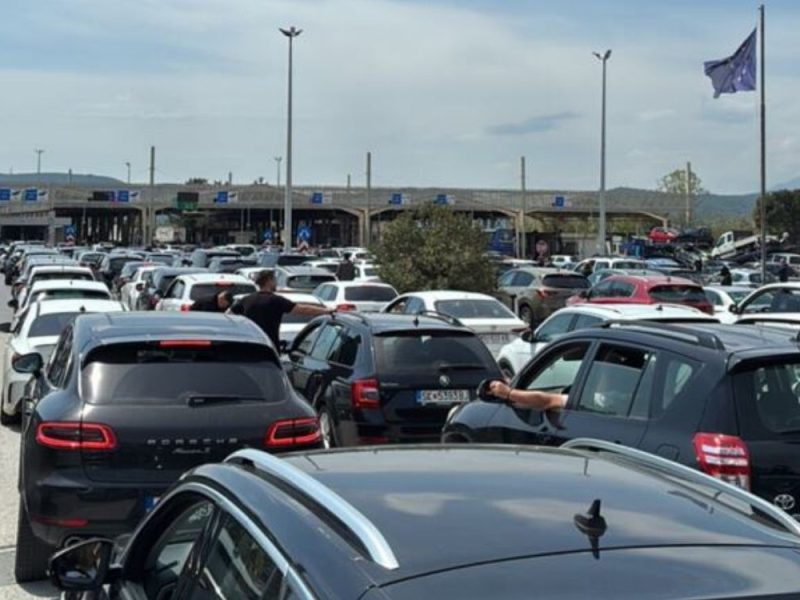 BEZ DODATNE PROCEDURE ZA SRBE NA EVZONIJU: Grci obustavili primenu EES sistema za prvomajske praznike zbog ogromnih gužvi!