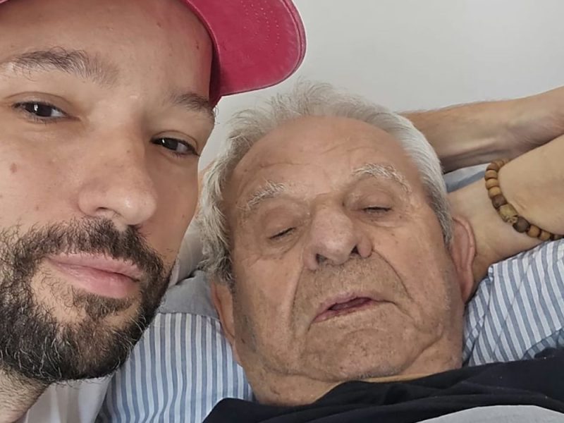 „BOLJE ŠTO JE UDARIO MENE, NEGO OMLADINU“: Oglasio se hrabri deka Veroljub (90) nakon teške operacije i poručio studentima da idu do kraja! (VIDEO)