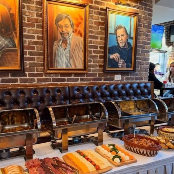 SKADARLIYA ODLAZI U ISTORIJU: Gasi se najpoznatiji balkanski restoran u Čikagu!