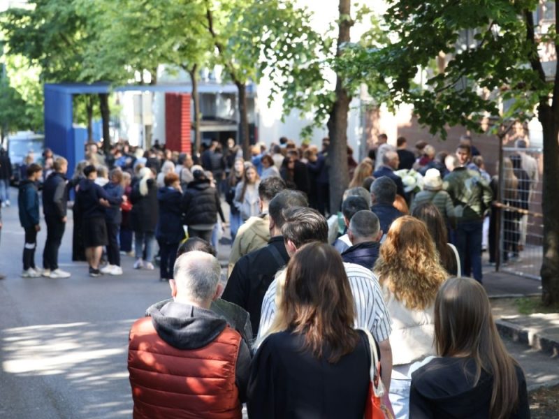 NELJUDSKI ČIN: Dok su građani odavali poštu stradalima u Ribnikaru nepoznata osoba bacila topovski udar!