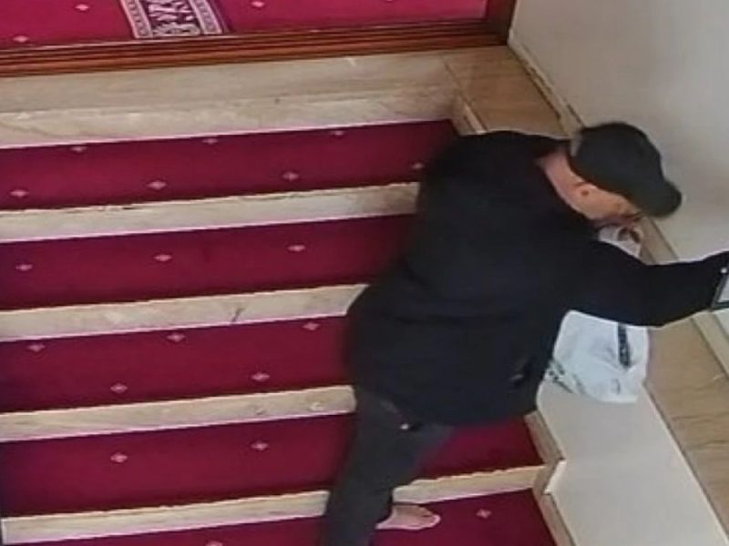 NEVEROVATNA SERIJA PLJAČKI: Tokom jedne noći obijene džamije u Novom Pazaru, Tutinu i Sjenici!