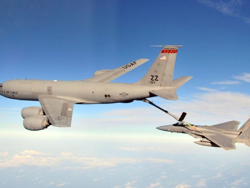 DRAMA U ORMUSKOM MOREUZU: Američki „Stratotanker“ nestao sa radara, proglašena uzbuna, dignuti helikopteri!