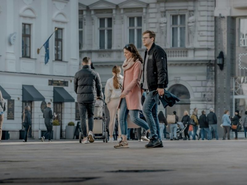 VELIKI PORAST SIROMAŠTVA: Više od trećine Evropljana ne može da priušti tri obroka dnevno!