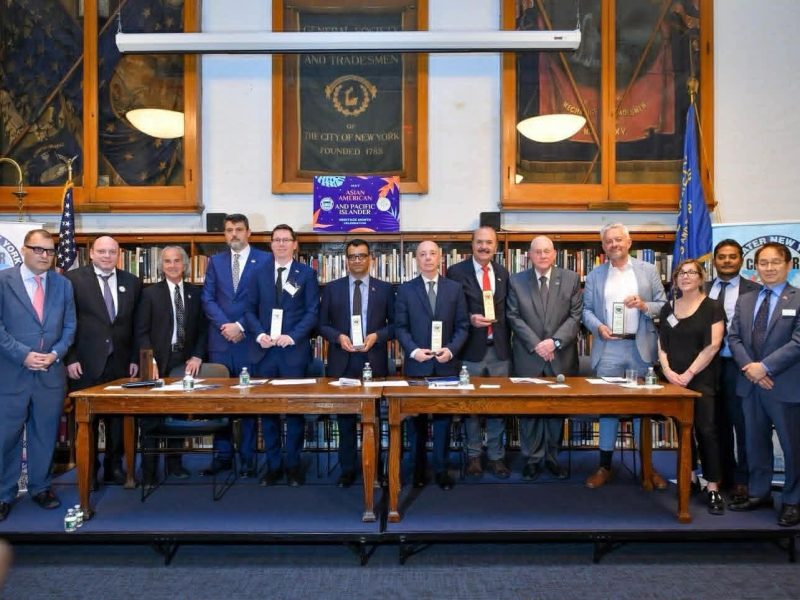 SRPSKI KONZUL NA NEDELJI TRGOVINE U TESLINOM GRADU: Božović u Njujorku govorio o izgradnji mostova poverenja i saradnje u svetu