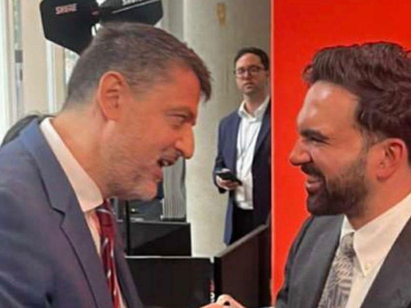 DOGOVOR KOJI BUDI PONOS SVAKOG SRBINA: Gradonačelnik Njujorka dao reč konzulu Božoviću da će Nikola Tesla dobiti spomenik! (FOTO)
