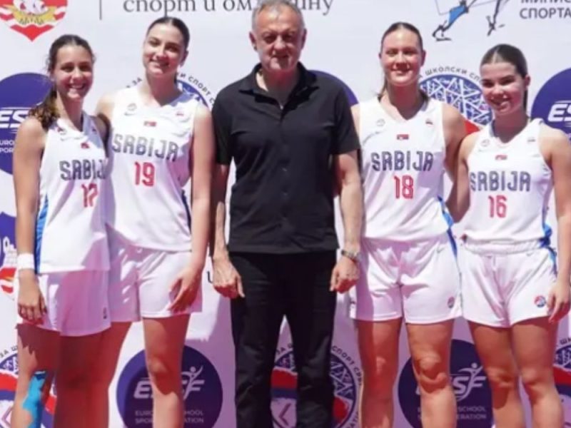 SREBRO I BRONZA ZA SRBIJU: Naši srednjoškolci briljirali na Evropskom prvenstvu u basketu!