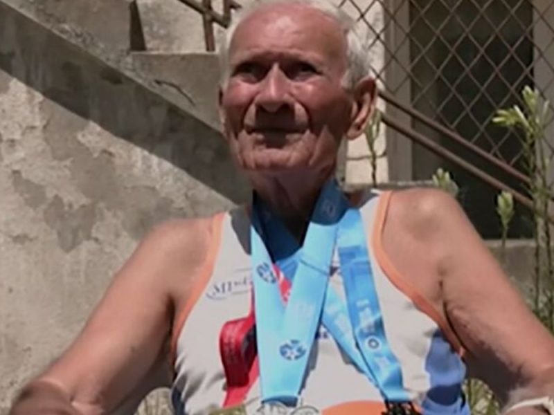 MARATONAC I U DEVETOJ DECENIJI: Doktor Vladimir pretrčao 141 maraton, a sada ide u Sidnej po novu medalju!