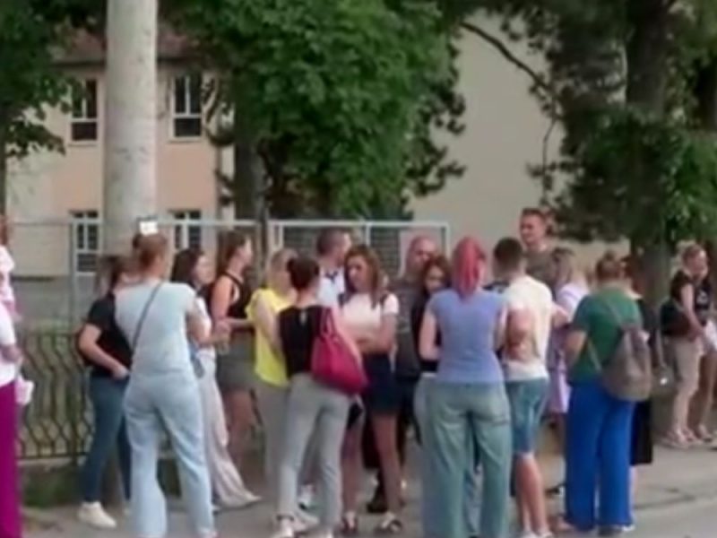 RODITELJI NA NOGAMA ZBOG INCIDENTA U ŠKOLI: Tvrde da je dečak seksualno zlostavljan, tužilaštvo navodi da je reč o „egzibicionizmu“!