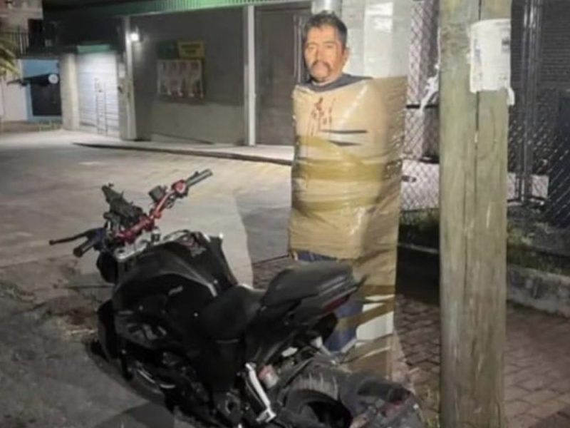 MEKSIČKA POLICIJA TRAGA ZA „BETMENOM“: Misteriozni osvetnik lovi lopove i vezuje ih trakom za bandere! (VIDEO)