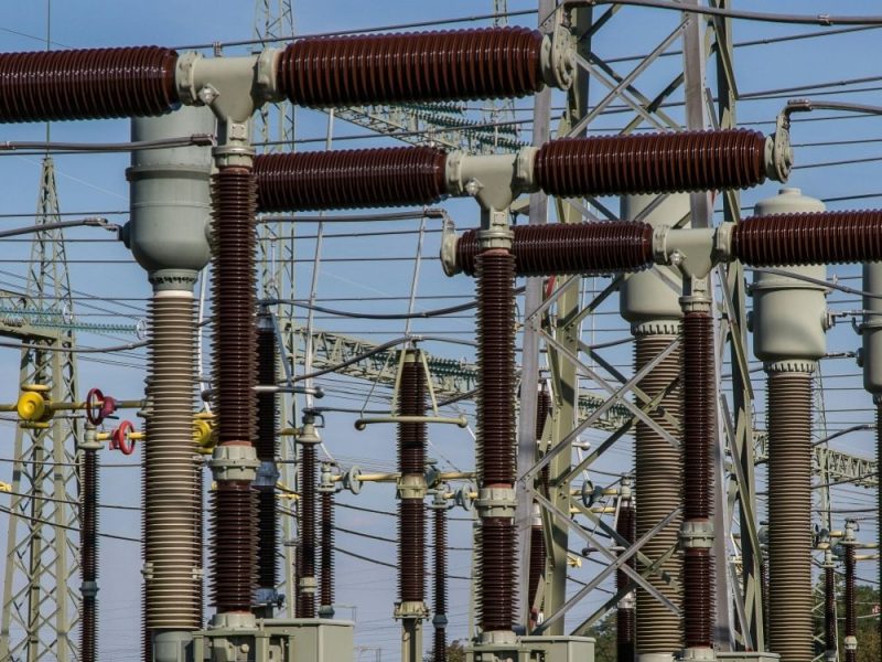 OTKLONJEN KVAR NA TRAFOSTANICI U MLADENOVCU: Svi potrošači ponovo imaju električnu energiju!