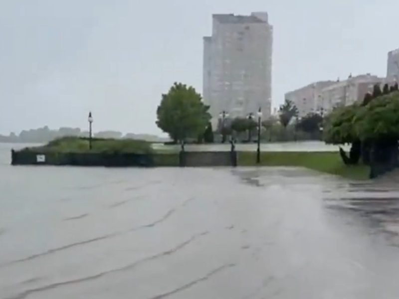 VANREDNO STANJE U RUSIJI: Pukla brana na reci Kuban, naređena hitna evakuacija, poplavljena čitava oblast! (VIDEO)