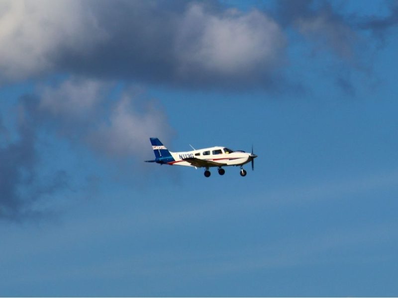 SRUŠIO SE JOŠ JEDAN AVION U HRVATSKOJ: Letelica pala nadomak aerodroma, jedna osoba povređena!