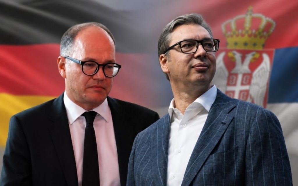 PLAĆA GA NEMAČKA VLADA: Evo ko je Nemac koji već 13 godina savetuje Vučića o najosetljivijim pitanjima za Srbiju!