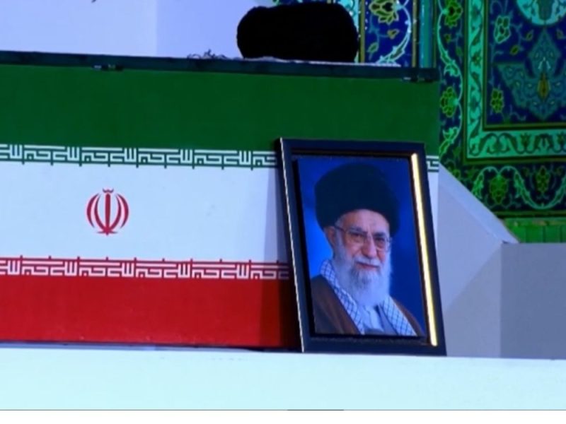 IRAN NA NOGAMA ZBOG SAHRANE HAMNEIJA: Telo vrhovnog vođe u Velikoj musali, očekuje se dolazak miliona ožalošćenih!