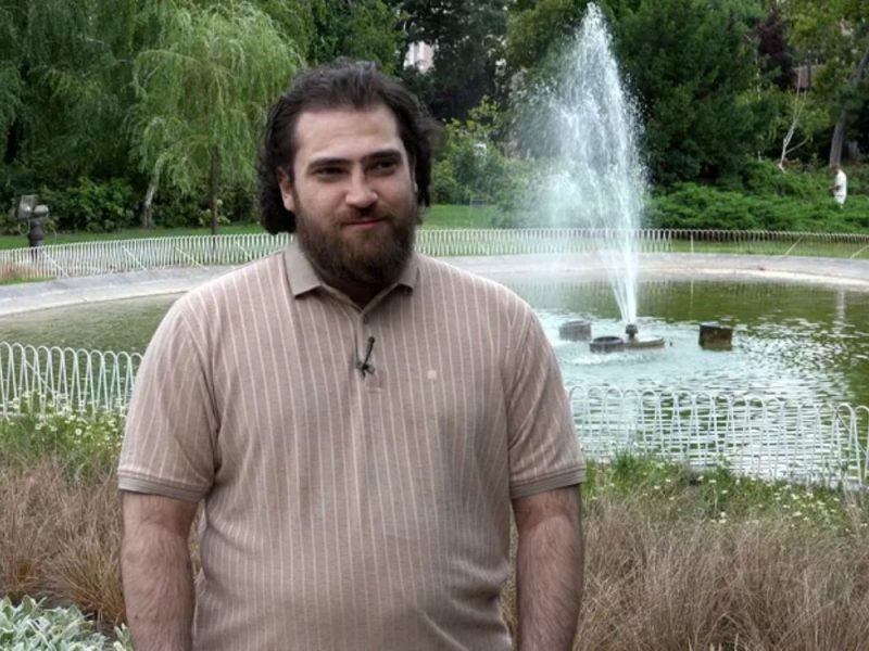GENIJE KOJI JE ODBACIO POTENCIJAL: Ima koeficijent inteligencije 156, ali je odbio Oksford da bi došao u Srbiju i radio najobičniji mogući posao!