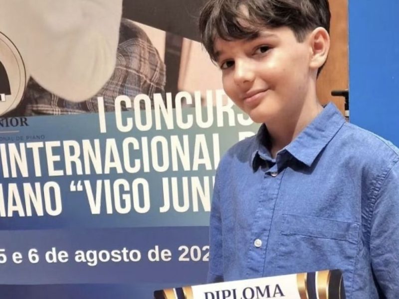 MLADI SRPSKI PIJANISTA ODUŠEVIO SVET: Teodor (10) osvojio prvu nagradu u Španiji, pohvalila ga i legendarna Marta Argerič! (FOTO)