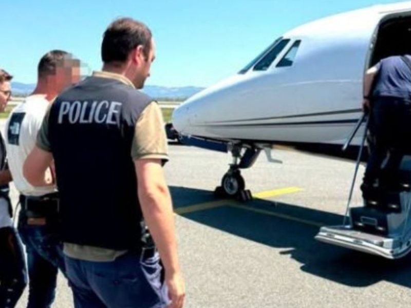 ZBOG NAVODNOG ŠVERCA DROGE: Mađarska policija izručila Srbina tzv. Kosovu!