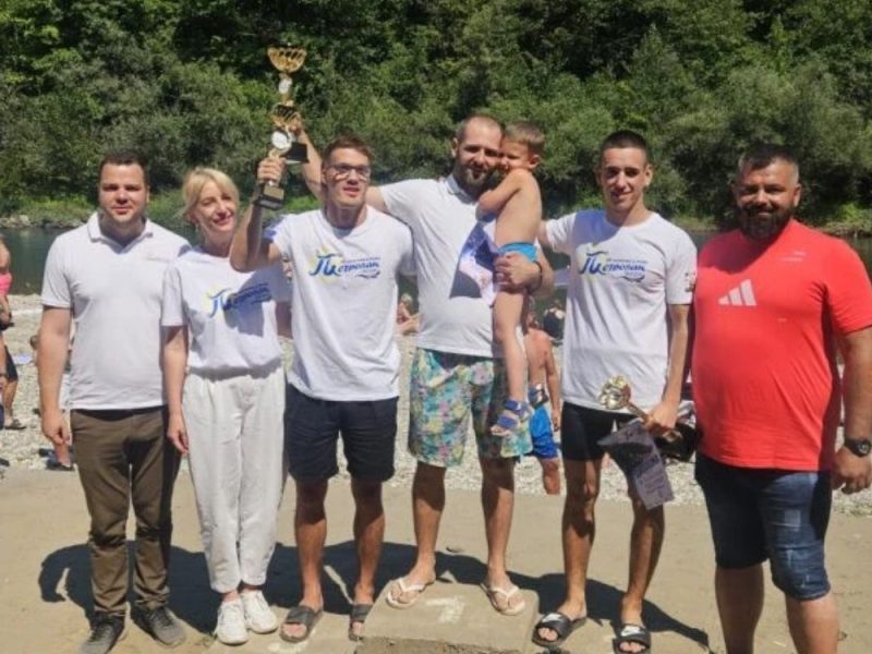 SA 16 METARA U LIM, PA OPET NA TRON: Užičanin Petar ponovo najbolji u spektakularnim skokovima!