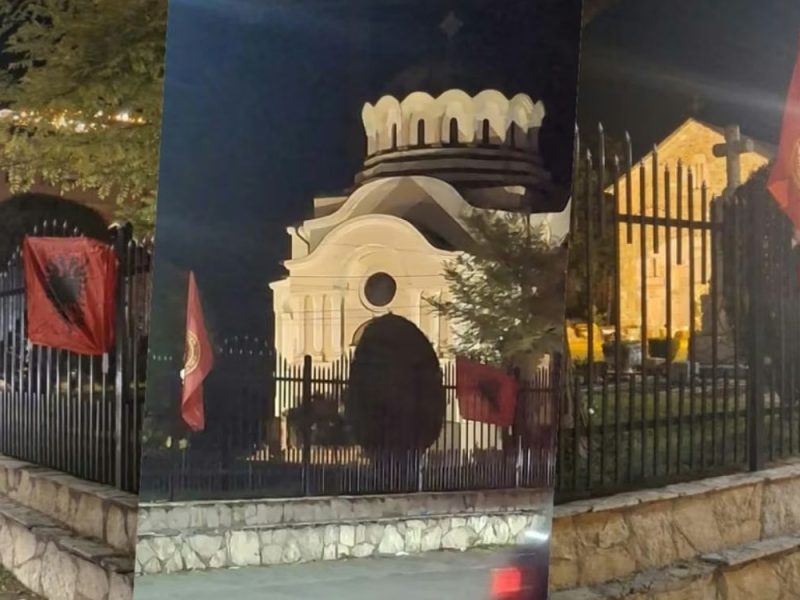 SRAMNA PROVOKACIJA U LIPLJANU: Postavljene zastave Albanije i tzv. OVK na ogradu crkvene porte! (VIDEO)