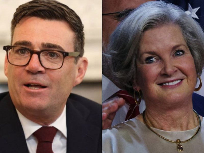 BRITANSKI PREMIJER UPAO U ZAMKU: Razmenjivao poruke sa osobom koja se lažno predstavljala kao Trampova šefica kabineta!