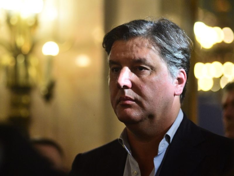 „ŽAO MI JE, DEJAN JE LEGENDA I PRIJATELJ“: Janakopulos ispravlja nepravdu, vraća Bodiroginu sliku u OAKA dvoranu!