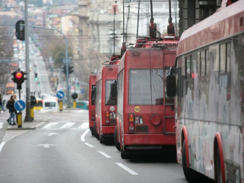 UTVRĐUJE SE UZROK STRADANJA RADNIKA U ŽIČKOJ ULICI: Tužilac naložio i vanredni pregled trolejbusa!