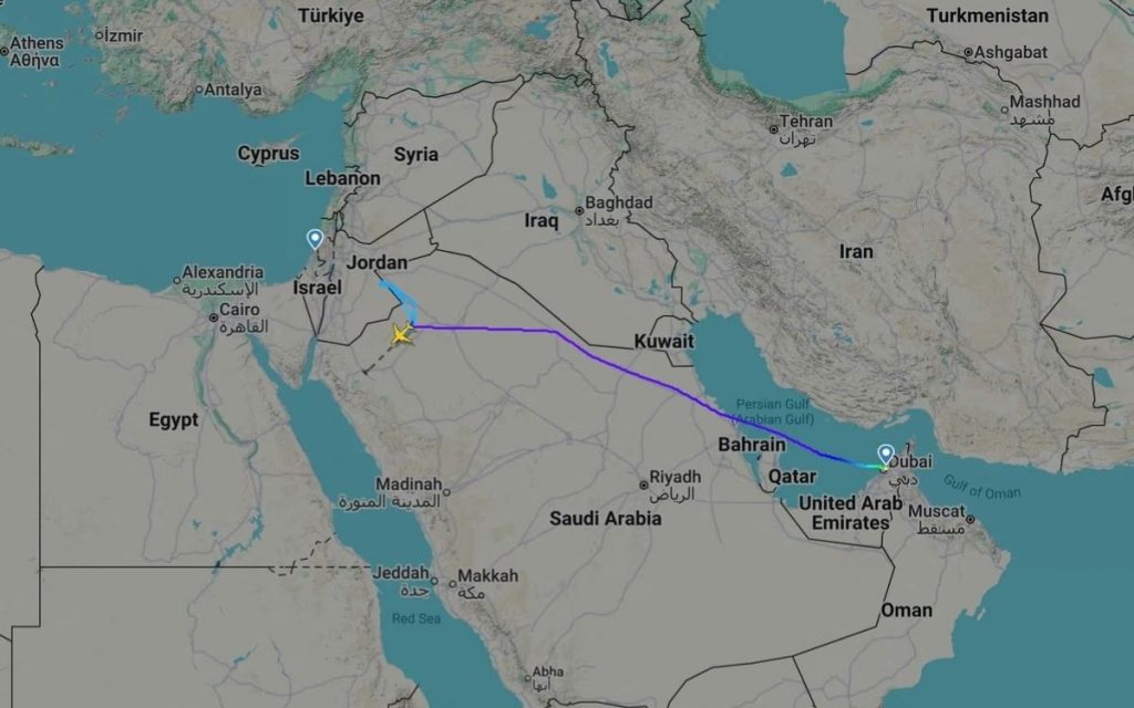 DRAMA NA LETU FLYDUBAIJA ZA TEL AVIV: Pilot navodno napao kolegu, putnici pomogli da se spreči najgori scenario!