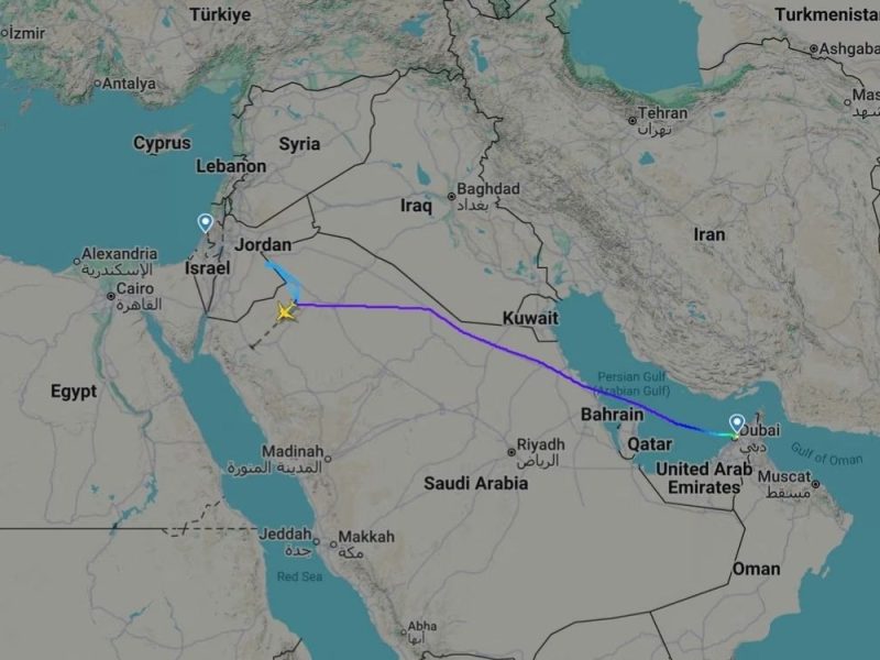 DRAMA NA LETU FLYDUBAIJA ZA TEL AVIV: Pilot navodno napao kolegu, putnici pomogli da se spreči najgori scenario!