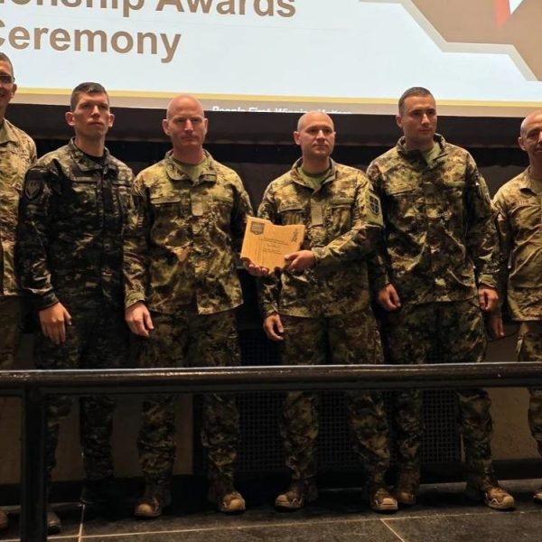 VELIKI USPEH SRPSKIH VOJNIKA U AMERICI:Osvojili prvo mesto ekipno na vojnom takmičenju u streljaštvu!(FOTO)