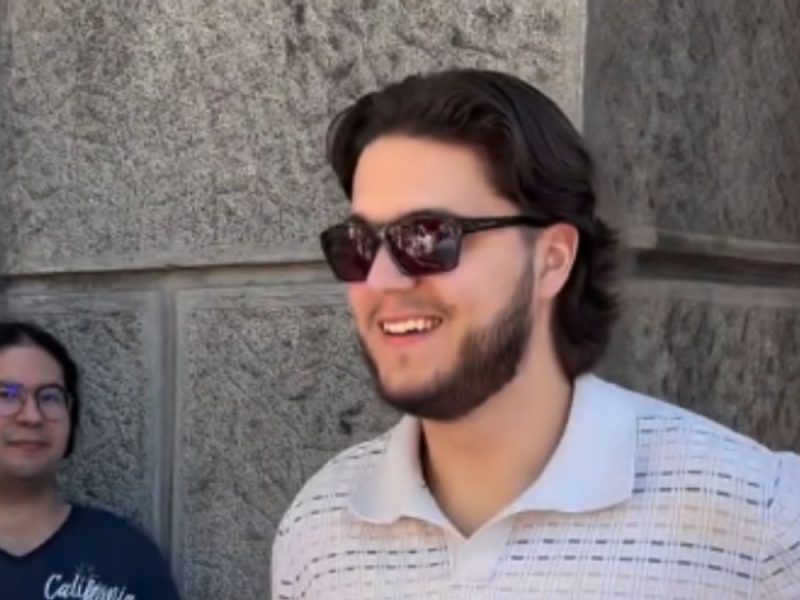 NIŠKI STUDENT DOČEKAO PRAVDU: Oslobođen optužbi da je jajima i vodom gađao gradonačelnika! (VIDEO)