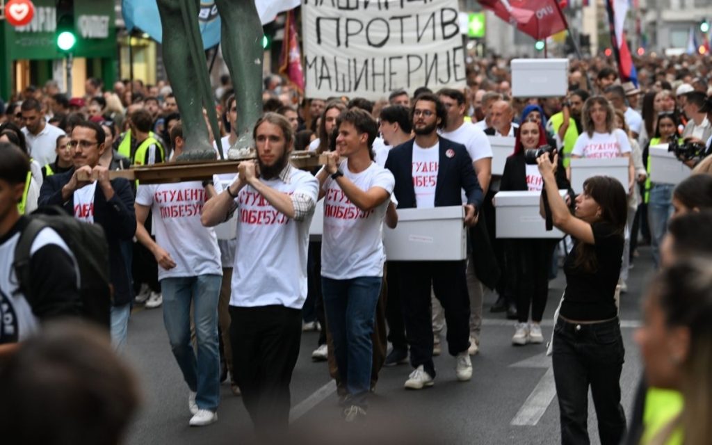NEĆE MOĆI OVE NOĆI! Studenti najavili protest ispred RIK-a zbog ometanja dijaspore da glasa!