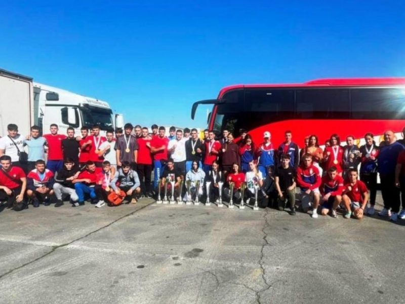 SRBIJA IMA ZLATNU DECU! Naši mladi kik-bokseri osvojili 24 medalje na Svetskom prvenstvu u Italiji!