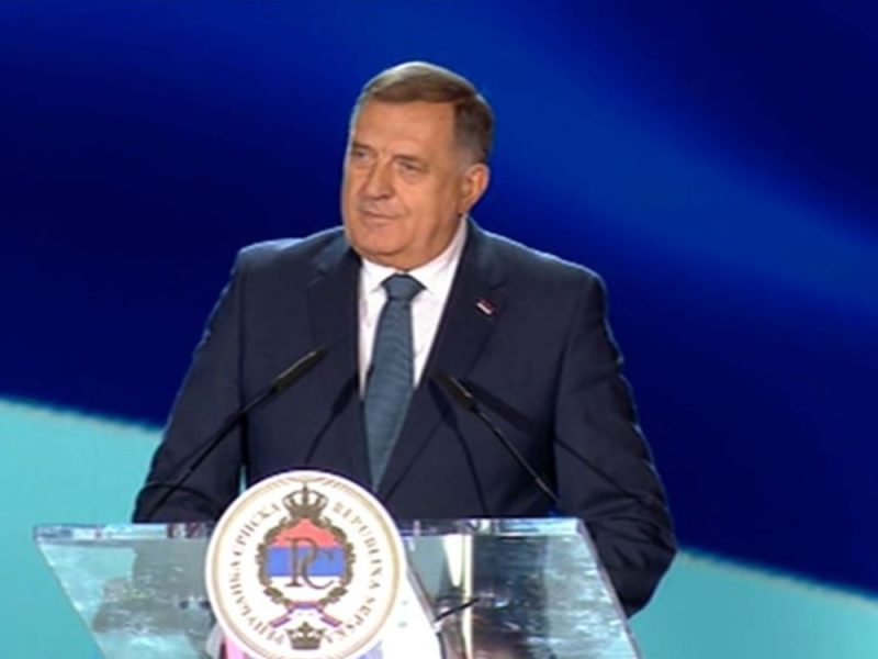 „DRINA NE RAZDVAJA, NEGO SPAJA“: Dodik poslao snažnu poruku sa obeležavanja Dana srpskog jedinstva u Banjaluci!
