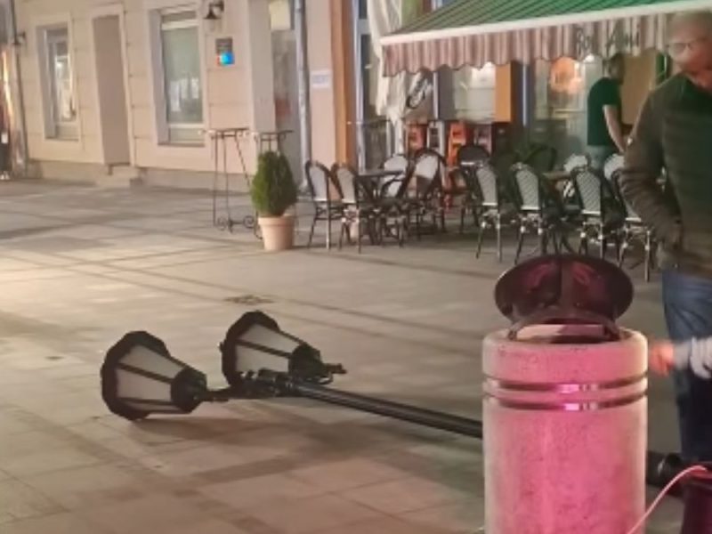 TURISTI IZ BEOGRADA POVREĐENI U CENTRU IVANJICE: Lampion pao na muškarca i njegovu suprugu, niko od nadležnih se ne oglašava! (VIDEO)