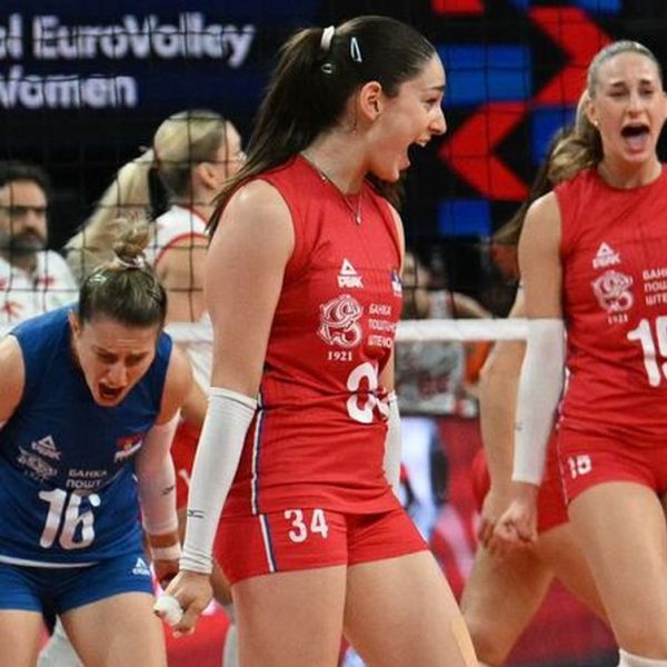 MEDALJA ZA SRBIJU: Naše odbojkašice posle velike borbe došle do trećeg mesta i bronzanog odličja na Evropskom prvenstvu!