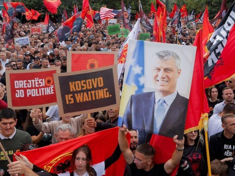 ŠTA ĆE EVROPA NA OVO REĆI? U Prištini održan skup podrške optuženima za ratne zločine nad Srbima, 150 hiljada klicalo teroristima OVK! (VIDEO)