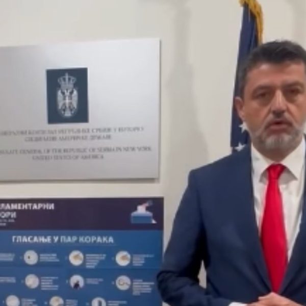 STUDENTI RAZBILI U NJUJORKU! Lista osvojila čak 95% glasova, Vučić potučen do nogu!