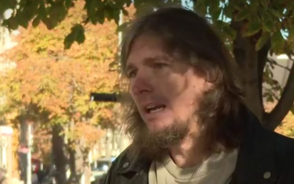 PROFESOR PETE BEOGRADSKE GIMNAZIJE PONOVO SUSPENDOVAN: „Moje pravo je da podignem glas i podržim kolegu!“
