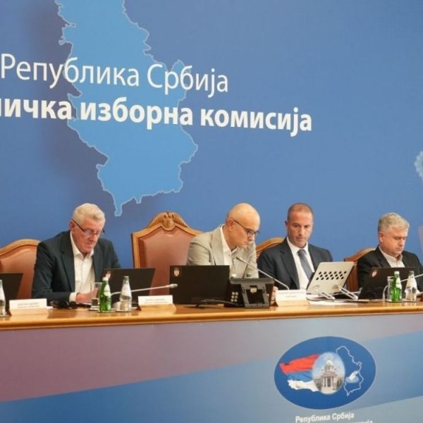 NIJE PROBLEM ŠTO SRBI IZ DIJASPORE MORAJU DA PUTUJU KILOMETRIMA: RIK odbio prigovor o nepristupačnosti biračkih mesta u inostranstvu!