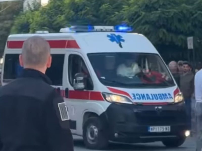 UŽAS U NOVOM PAZARU: Devojka (23) pala sa zgrade, majka skočila za njom! (VIDEO)
