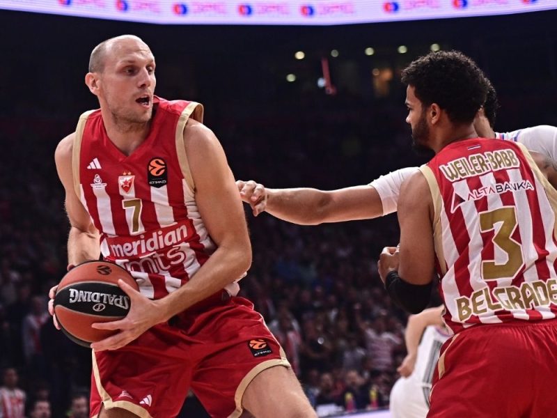 ZVEZDA POSLE DRAME SRUŠILA PARIZ U ARENI: Batler heroj crveno-belih za četvrtu uzastopnu pobedu u Evroligi! (VIDEO)