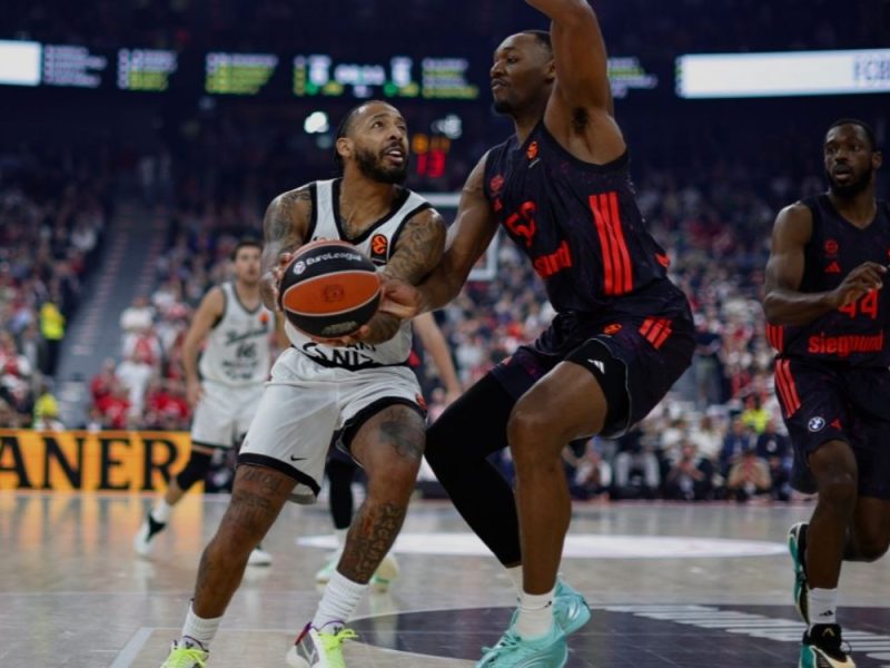 CRNO-BELI NE ZNAJU ZA PORAZ: Partizan velikim preokretom srušio Bajern, Vašington promašio za pobedu! (VIDEO)
