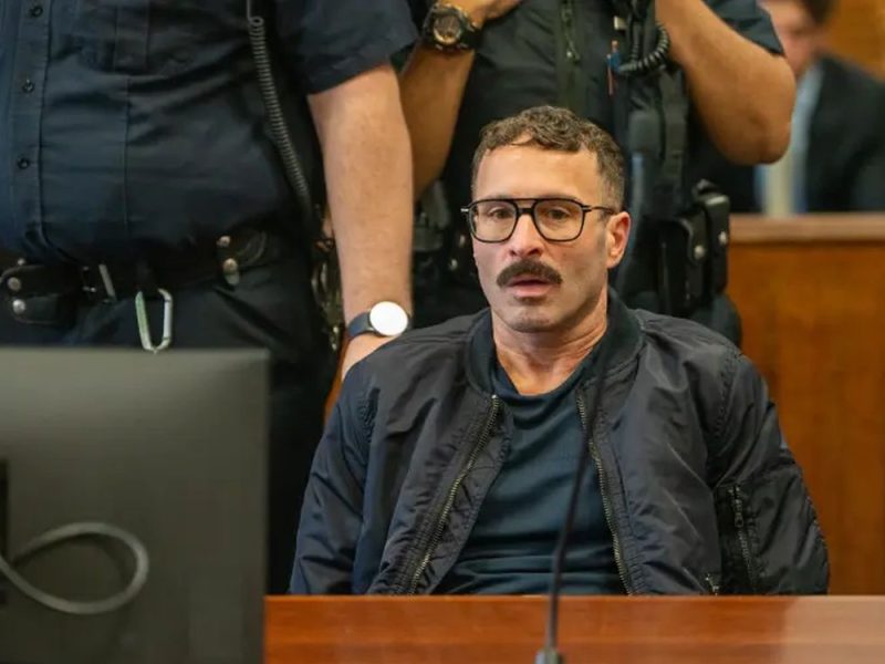 SPUSTIO ROLETNE I NAPAO PACIJENTA NA TERAPIJI: Direktor njujorške klinike za LGBT osobe optužen za niz seksualnih zlostavljanja!