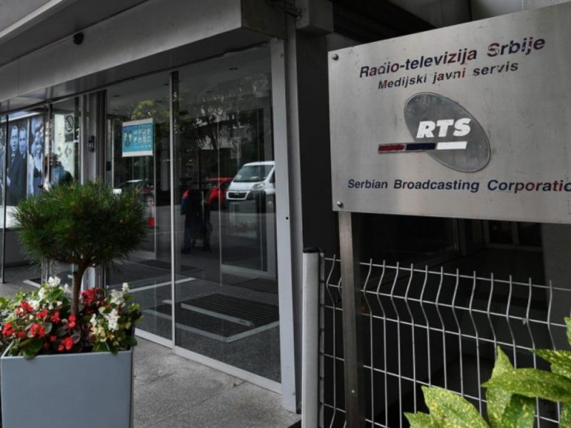 STUDENTI POSLALI JASNU PORUKU RTS-U: Traže hitne ostavke rukovodstva i oslobađanje javnog servisa od političkog uticaja!
