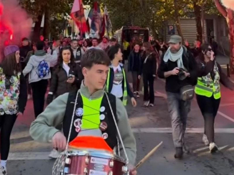 STUDENTI DOŠLI NA LITURGIJU, DOČEKALA IH ZAKLJUČANA CRKVA: Valjevski episkop im zatvorio vrata pred pešačenje do Beograda!