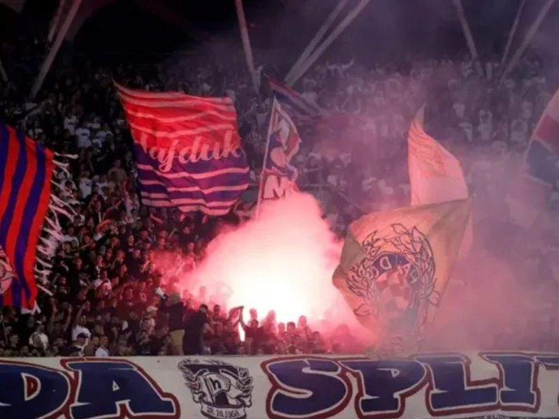 NACISTIČKI POVICI USRED SPLITA: Navijači Hajduka skandirali „Ustaj, Hitlere“ tokom utakmice protiv holandskog kluba!