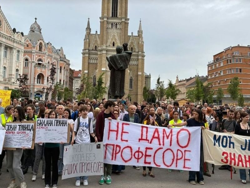 BIA PRISLUŠKIVALA I MALOLETNE UČENIKE?! Akademski plenum traži odgovore zbog đaka Jovine gimnazije!